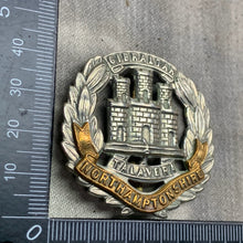 Load image into Gallery viewer, Original WW2 British Army Cap Badge - Northamptonshire Regiment
