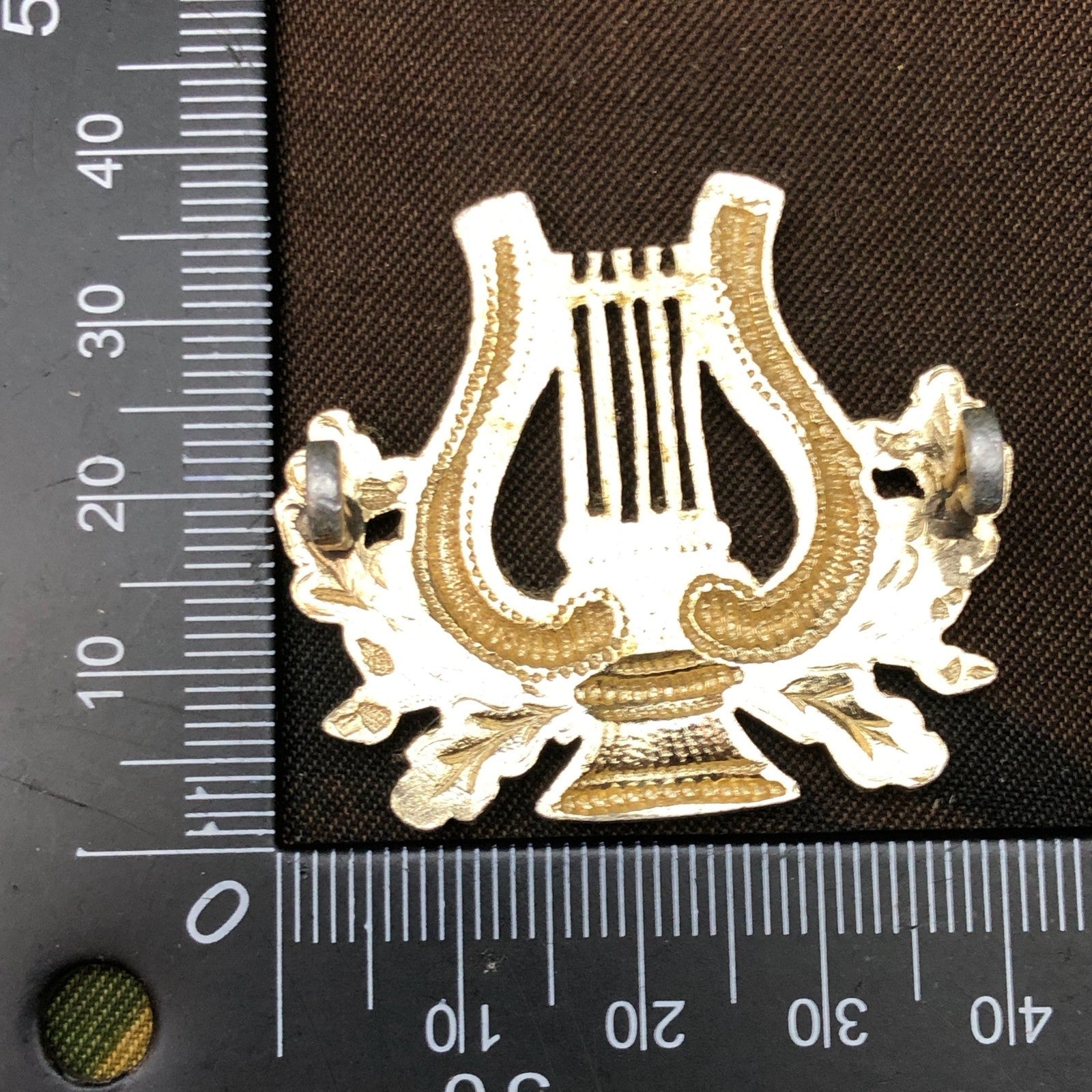 Original British Army Regimental Cap Badge - Bandsman Lyre - The Militaria Shop