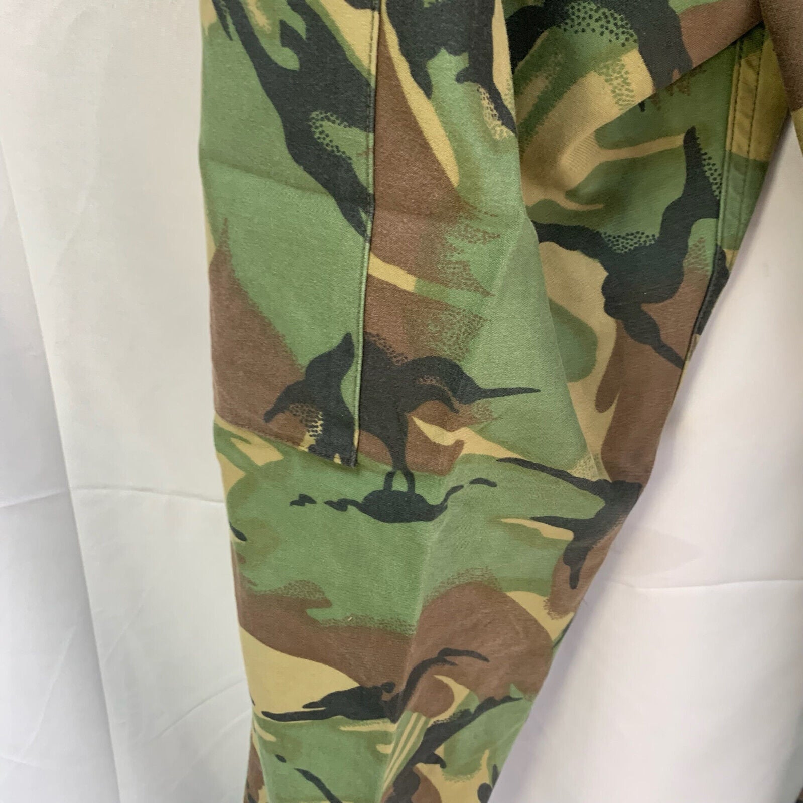 Genuine British Army 68 Pattern DPM Jungle Camouflaged Trousers - Size 29" Waist - The Militaria Shop