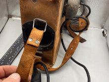 Charger l&#39;image dans la galerie, Original WW2 US Army Signal Corps Field Telephone, Leather Case &amp; Exterior Bell
