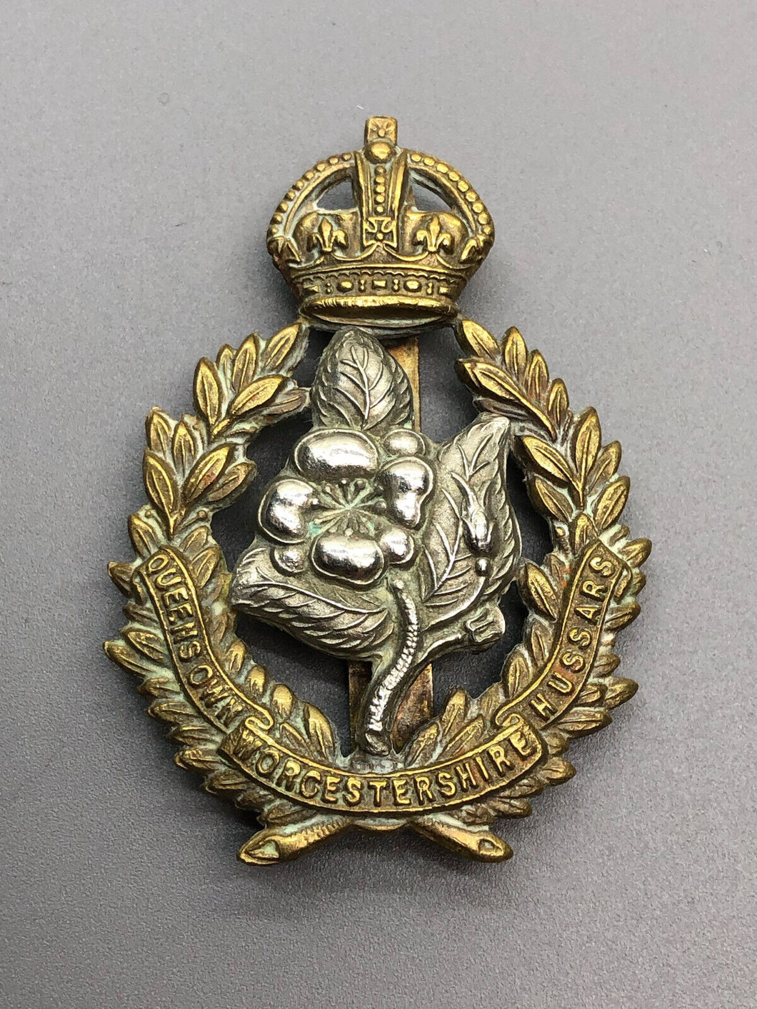 Original WW1 British Army Cap Badge - Queen's Own Worcestershire Hussars