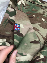 Charger l&#39;image dans la galerie, Genuine British Army NEW Old Stock MTP Camouflaged Barracks Shirt Jacket  160/90
