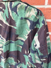 Load image into Gallery viewer, Genuine British Army DPM Camouflaged Combat Smock Jacket - Size 170/96
