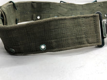 Charger l&#39;image dans la galerie, Original WW2 British Army 44 Pattern Soldiers Belt - Size 34&quot; Waist
