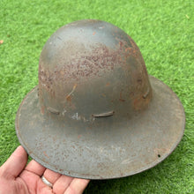 Charger l&#39;image dans la galerie, Original WW2 British Home Front Civillian Zuckerman Helmet &amp; Liner - 1941 Dated
