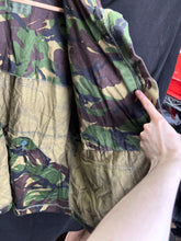 Load image into Gallery viewer, Surplus British Army Woodland DPM Smock Combat Jacket -Size 170/112 - The Militaria Shop
