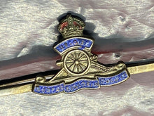 Load image into Gallery viewer, Original WW1 / WW2 British Army - Royal Artillery Sweetheart Brooch
