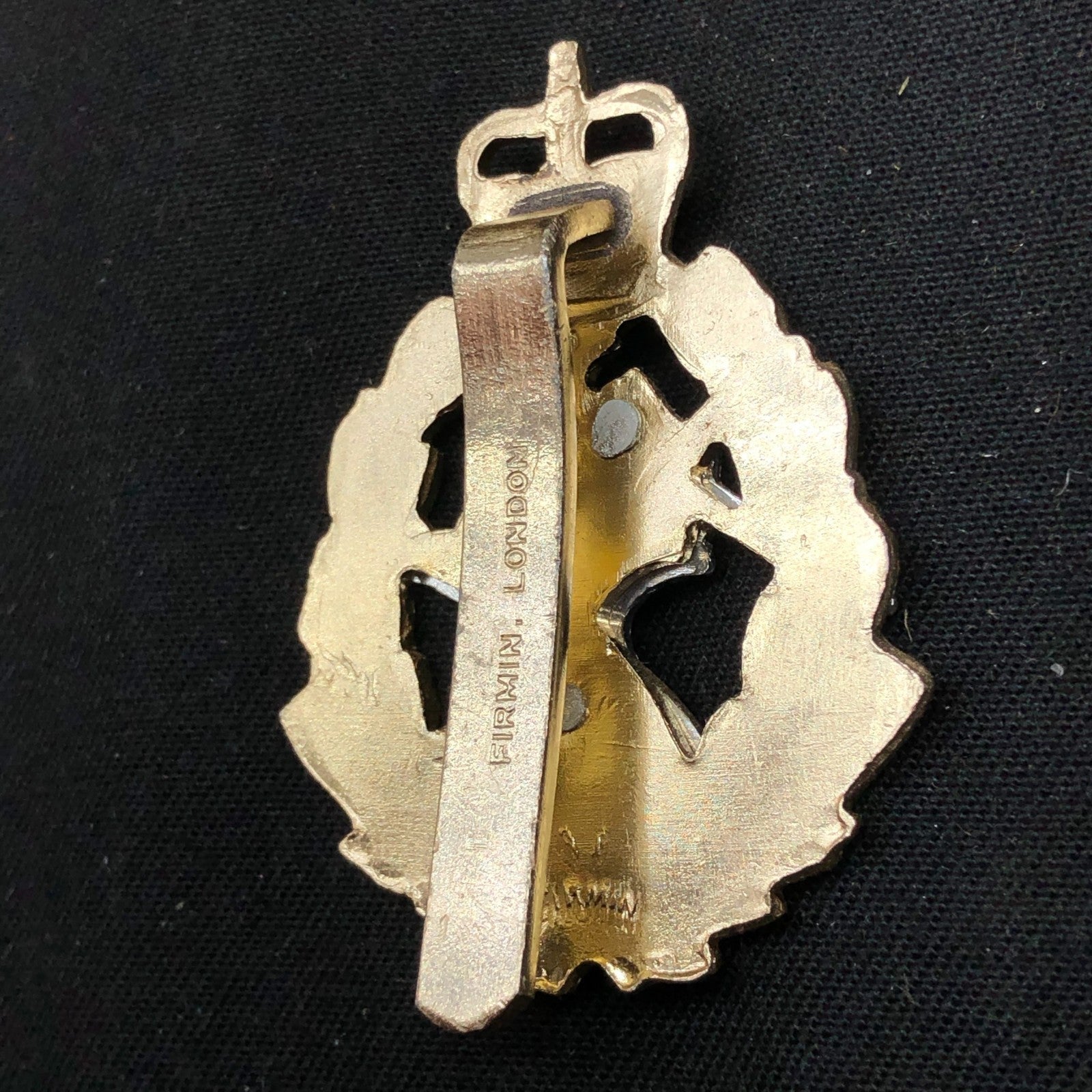 Genuine British Army Cap Badge - Royal Army Dental Corps - The Militaria Shop