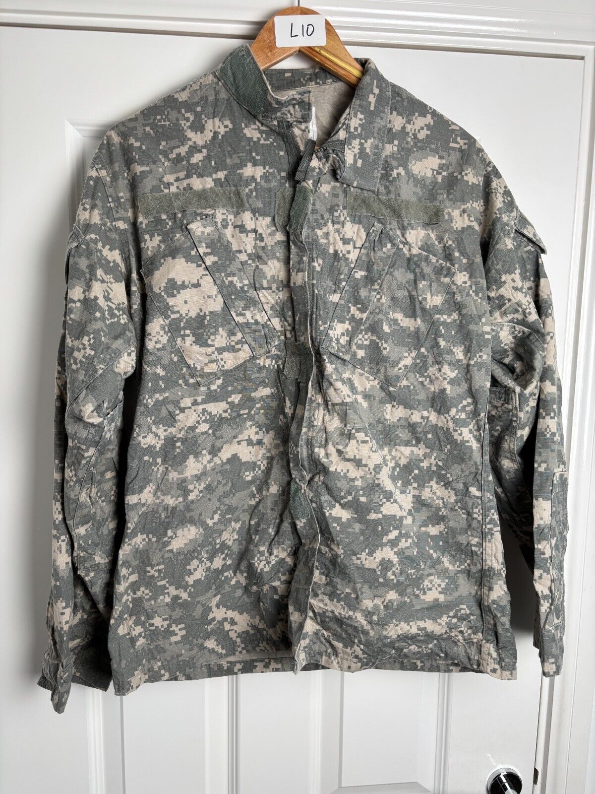 Surplus US Army ACU Combat Uniform Jacket-Small Long - The Militaria Shop