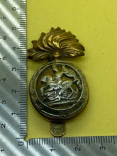 Load image into Gallery viewer, Original WW1 / WW2 British Army Royal Northumberland Fusiliers Cap Badge
