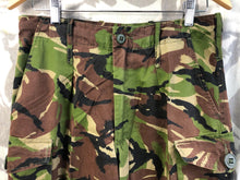 Load image into Gallery viewer, Vintage British Army DPM Lightweight Combat Trousers - Size 75/80/96
