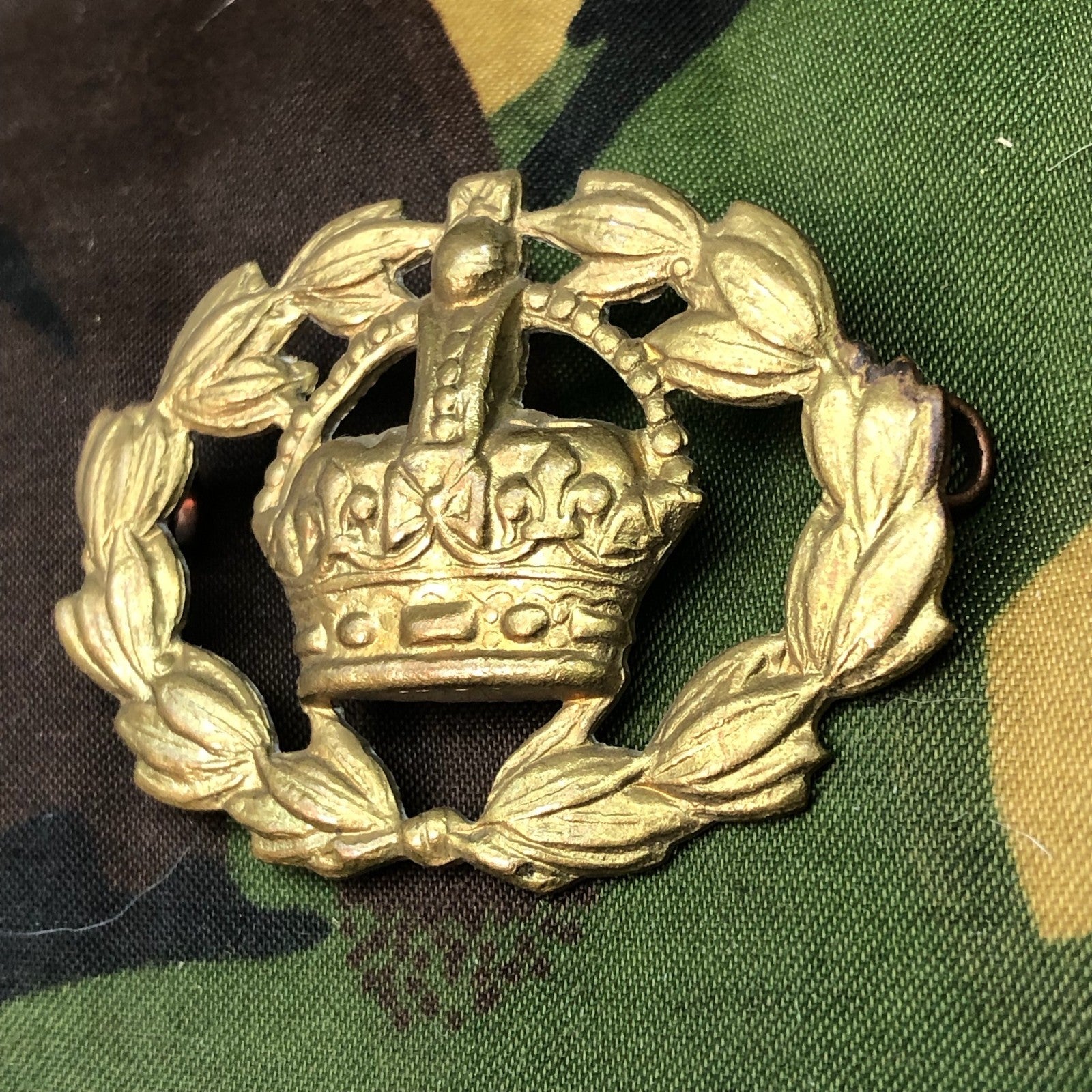 Original British Army Cap Badge - British Army Warrant Officer - The Militaria Shop
