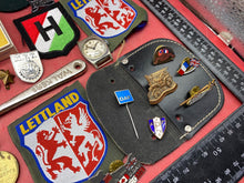 Load image into Gallery viewer, Mixed Group of Militaria - Badges, Epaulettes etc
