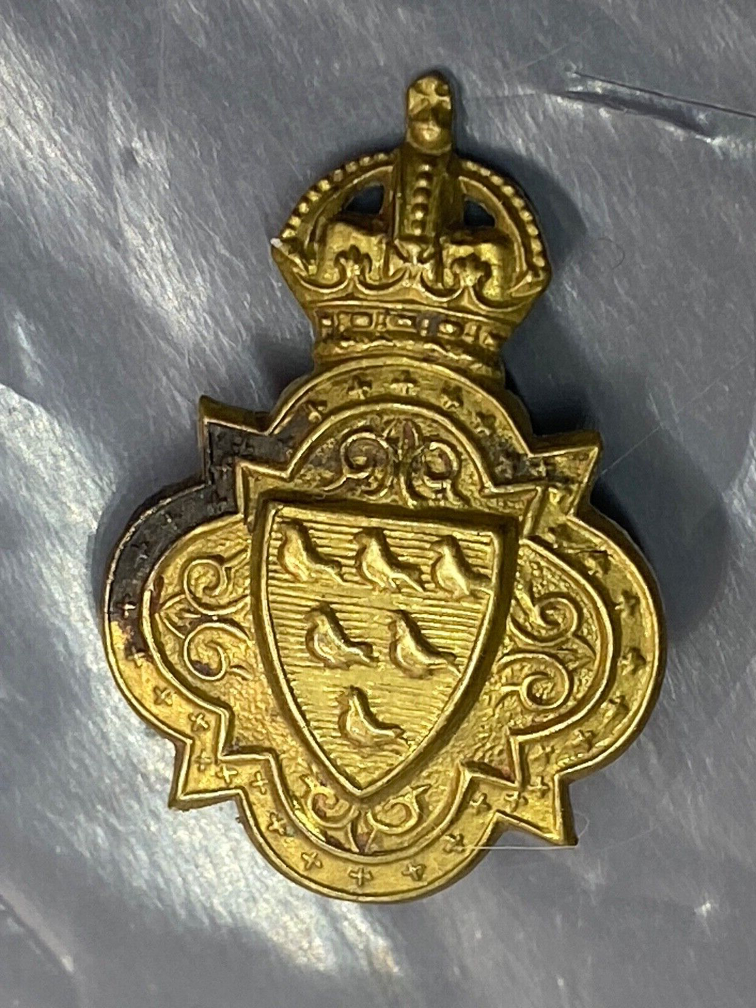 Original WW1 British Army Sussex Imperial Yeomanry Cap Badge - Circa 1899-1908