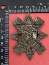 Load image into Gallery viewer, Original WW1 British Army The Royal Highlanders Black Watch Scottish Cap Badge
