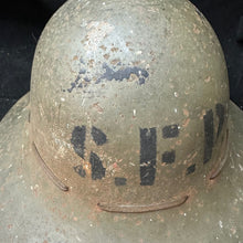 Charger l&#39;image dans la galerie, Original WW2 British Home Front Civilian S.F.P Zuckerman Helmet &amp; Liner
