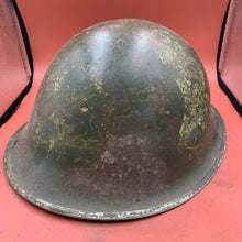 Charger l&#39;image dans la galerie, Original British / Canadian Army WW2 Soldiers Military Combat Mk3 Turtle Helmet
