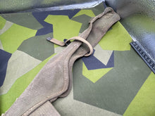 Load image into Gallery viewer, Original WW2 US Army Pick Mattox Canvas Cover - The Militaria Shop
