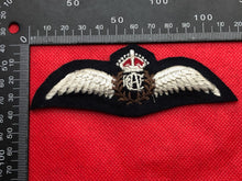 Load image into Gallery viewer, Canadian Air Force Royal Canadian Air Force RCAF WW2 Pilots Wings Kings Crown
