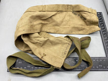 Charger l&#39;image dans la galerie, Original 1950 Dated British Army Cloth Bandolier - WW1 Style with Clips
