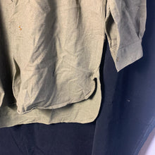 Charger l&#39;image dans la galerie, Original British Army Khaki Drill Combat Shirt - WW2 Pattern - 40&quot; Chest
