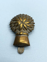 Load image into Gallery viewer, Original WW2 British Army Lothians and Border Horse Cap Badge - J.R Gaunt
