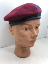 Lade das Bild in den Galerie-Viewer, Original Regiments-Barettmütze der Fallschirmjäger der britischen Armee – Größe 56 cm 
