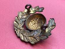 Load image into Gallery viewer, Original WW2 British Royal Navy Collar Badge - Royal Marines
