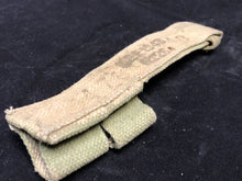 Charger l&#39;image dans la galerie, Original WW2 British Army 37 Pattern No.4 Stick Bayo Khaki Webbing Frog 1943
