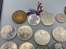 Load image into Gallery viewer, Original Group of Commemorative British Coins &amp; Medals etc
