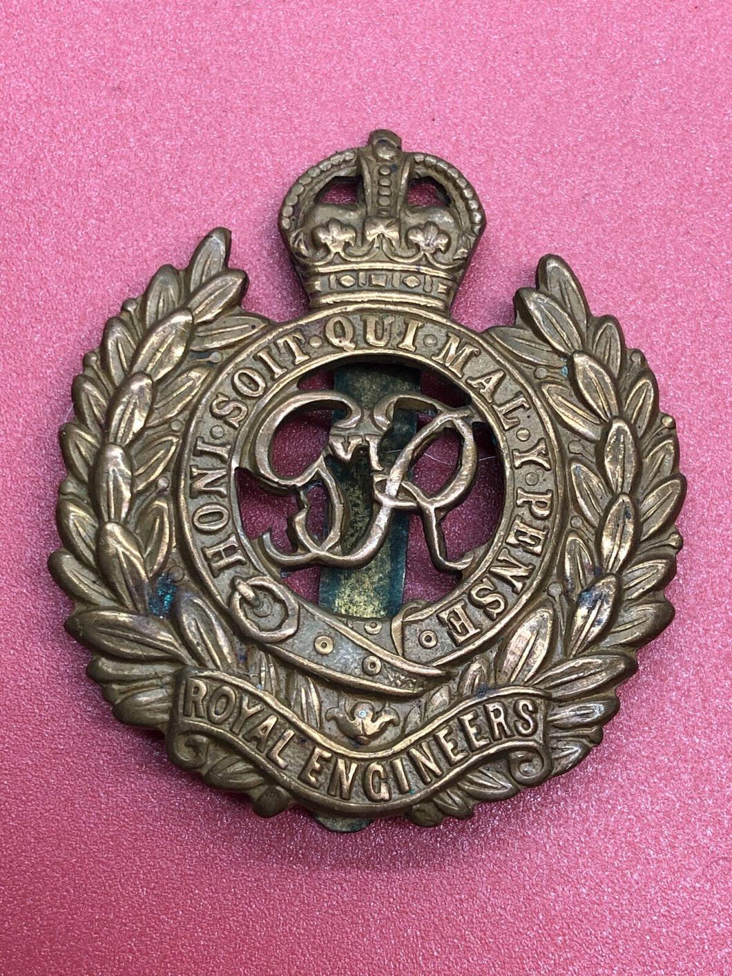 Original WW2 British Army Royal Engineers Kings Crown Cap Badge