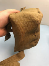 Load image into Gallery viewer, Original WW2 British Army 37 Pattern Bren / Utility Pouch - Auxilliary Pouch
