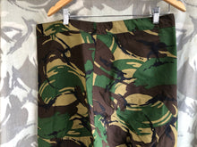 Load image into Gallery viewer, Genuine British Army DPM Waterproof Trousers - Size 180/104
