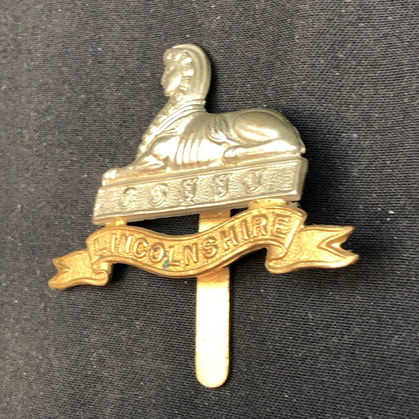 Original WW2 British Army Cap Badge - Royal Lincolnshire Regiment - The Militaria Shop