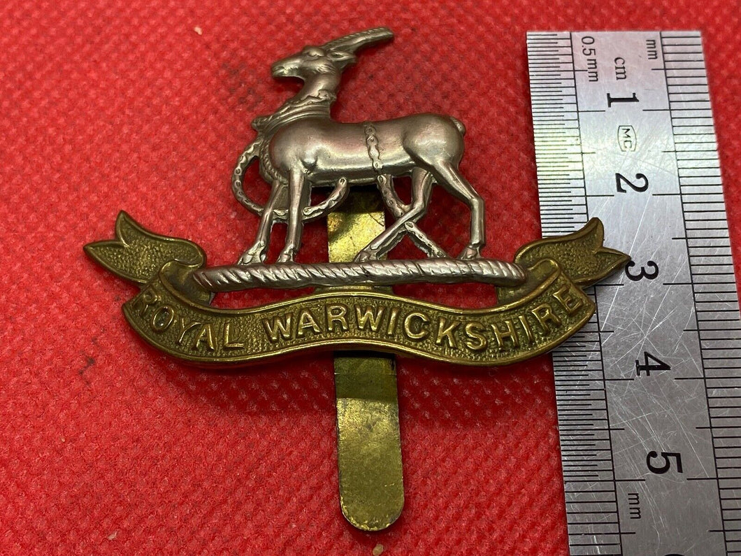 Original British Army WW1 / WW2 Royal Warwickshire Regiment Cap Badge
