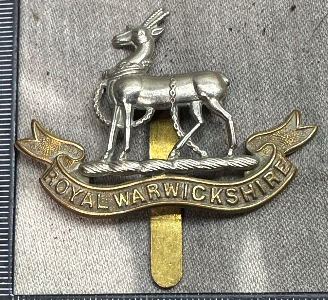 Original WW2 British Army Cap Badge - Royal Warwickshire Regiment