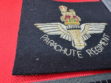 Lade das Bild in den Galerie-Viewer, British Army Bullion Embroidered Blazer Badge - Parachute Regiment -Queens Crown
