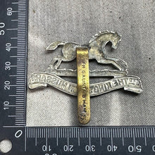 Lade das Bild in den Galerie-Viewer, Original WW2 British Army Cap Badge - 3rd The King&#39;s Own Hussars
