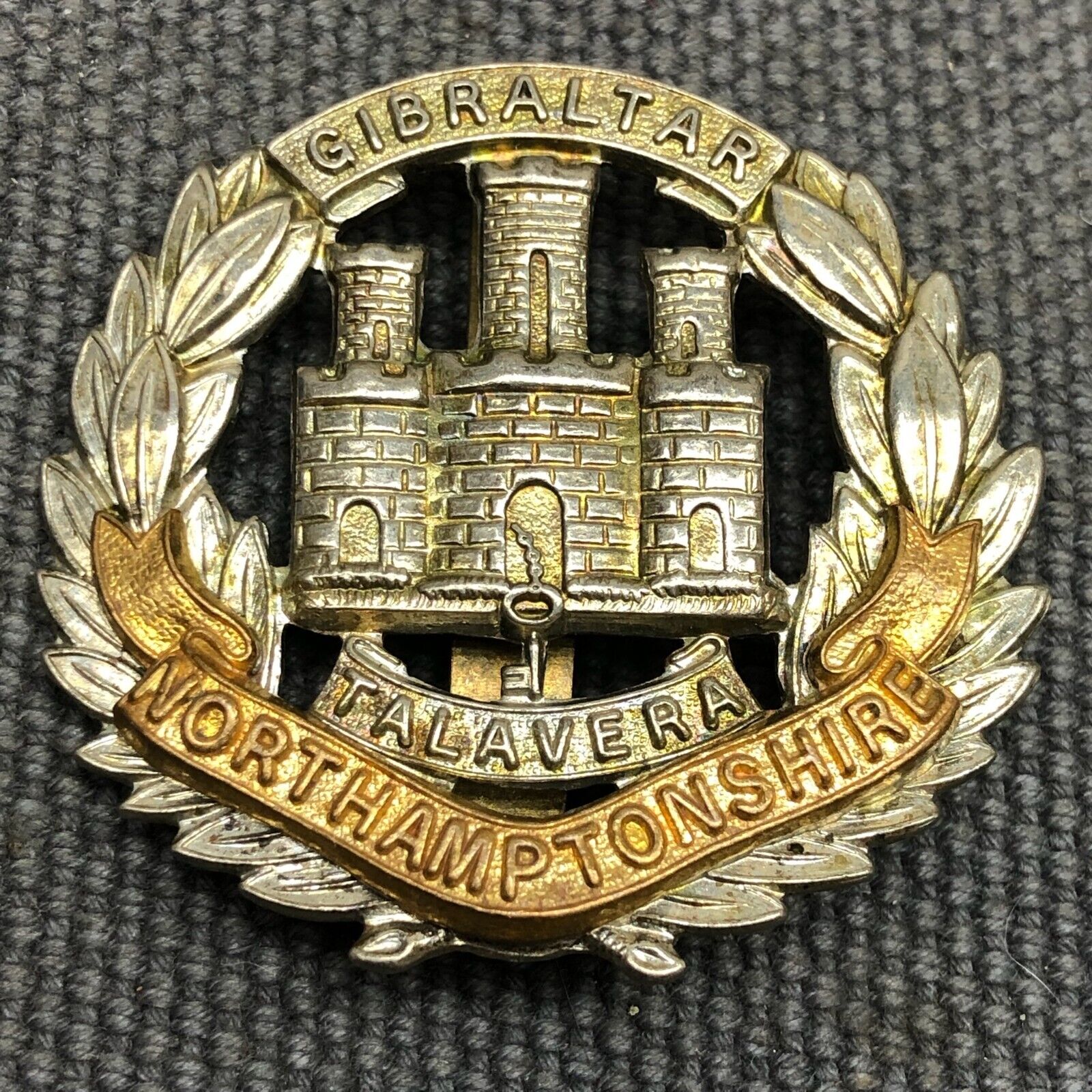 Original WW2 British Army Cap Badge - West Yorkshire Regiment - The Militaria Shop