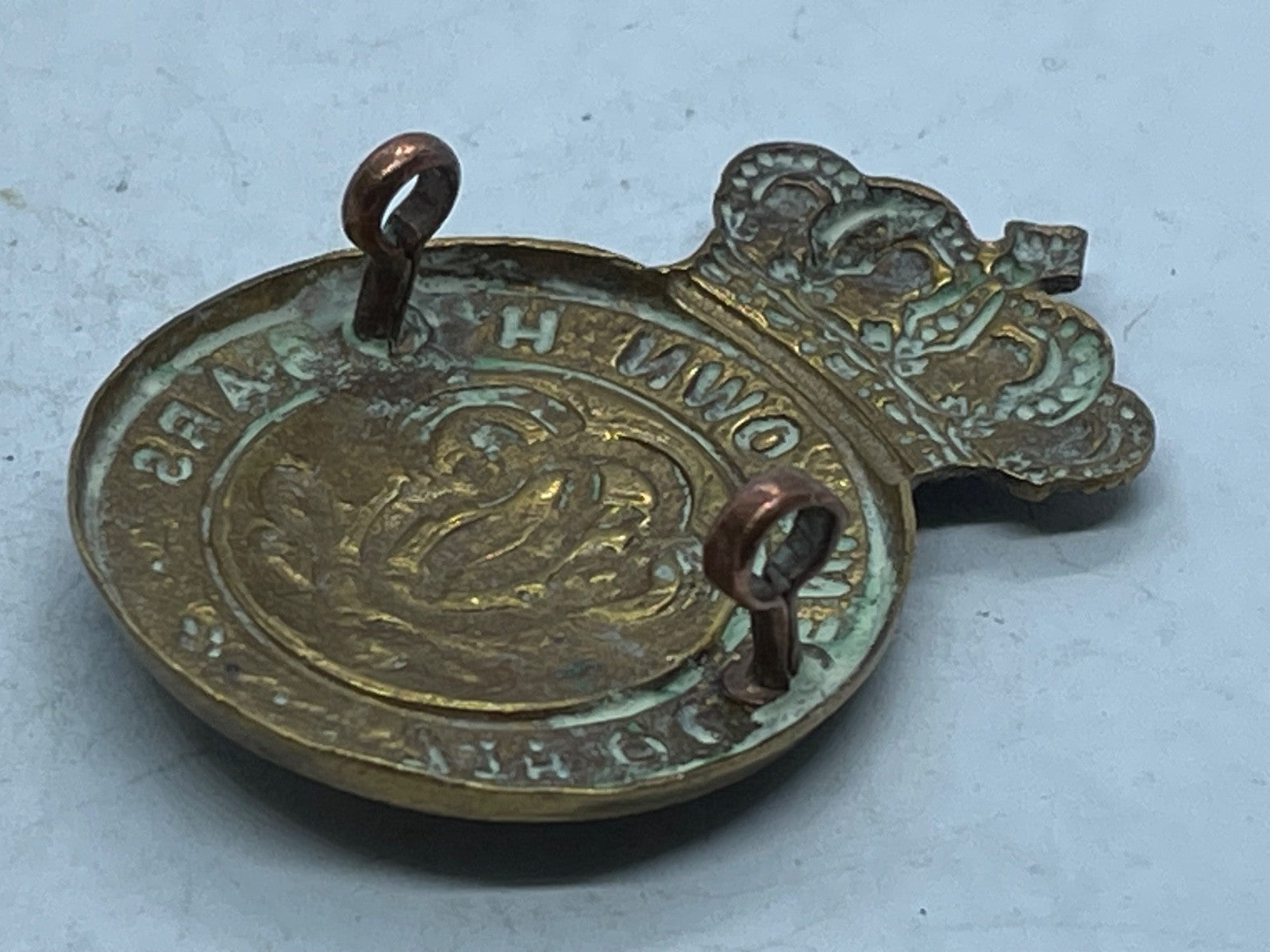 Original Victorian Crown British Army 7th Queen's Own Hussars Cap Badge - The Militaria Shop