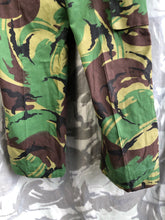 Charger l&#39;image dans la galerie, Genuine British Army DPM Camouflaged Tropical Trousers - 72/76/82
