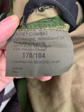 Charger l&#39;image dans la galerie, Genuine British Army DPM Lightweight Combat Jacket - Size 170/104
