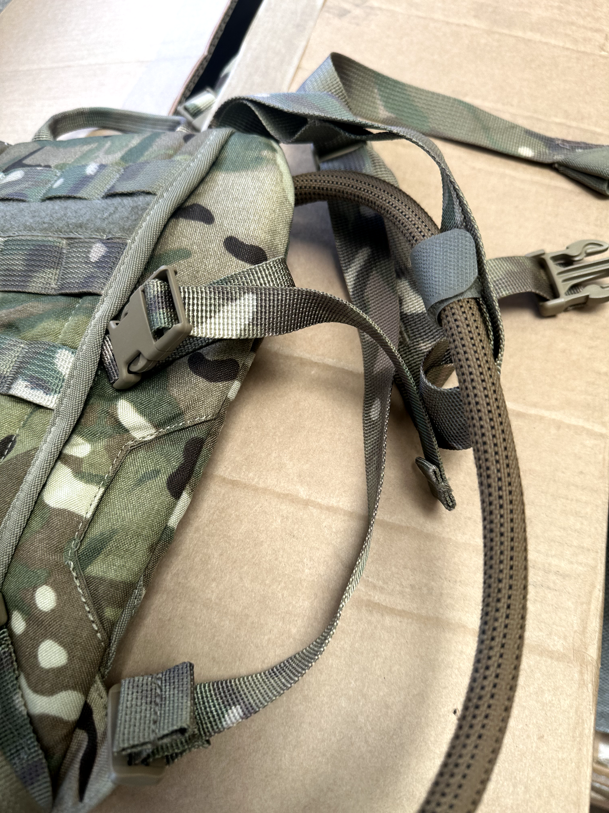 British Army Grade 1 - 3L Rider Hydration Water Pack MTP Camouflage Issued - The Militaria Shop