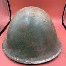 Load image into Gallery viewer, Original British / Canadian Army WW2 Soldiers Military Combat Mk3 Turtle Helmet
