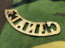 Load image into Gallery viewer, Genuine Canadian Army WW1 Brass Shoulder Title - CANADA - The Militaria Shop
