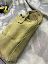 Charger l&#39;image dans la galerie, Original WW2 British Army 37 Pattern Bren Pouch
