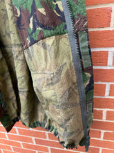 Charger l&#39;image dans la galerie, Genuine British Army DPM Camouflaged Combat Field Jacket - Size 190/104
