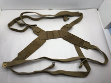 Charger l&#39;image dans la galerie, Original WW2 British Army 37 Pattern Stretcher Bearer Straps 1945 Dated
