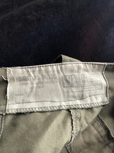 Charger l&#39;image dans la galerie, Genuine British Army OD Green Lightweight Combat Trousers - Size 80/84/100 - The Militaria Shop

