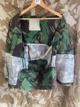 Lade das Bild in den Galerie-Viewer, Genuine British Army Smock Combat Jungle DPM Camouflage - Size 160/88
